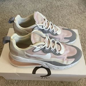 WOMENS AIR MAX 270 REACT 'PLUM CHALK’ size 8